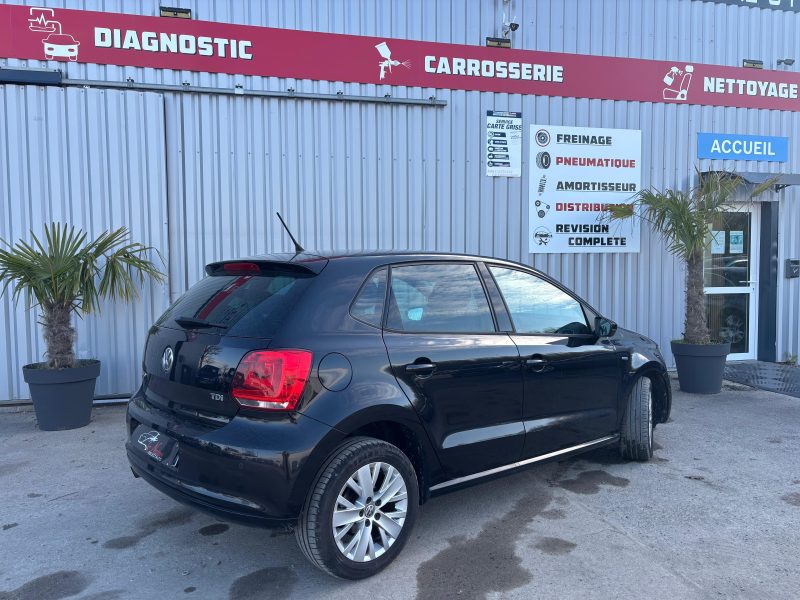 VOLKSWAGEN POLO 2014