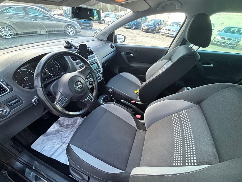 VOLKSWAGEN POLO 2014