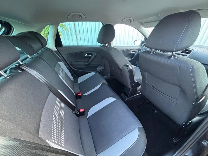 VOLKSWAGEN POLO 2014