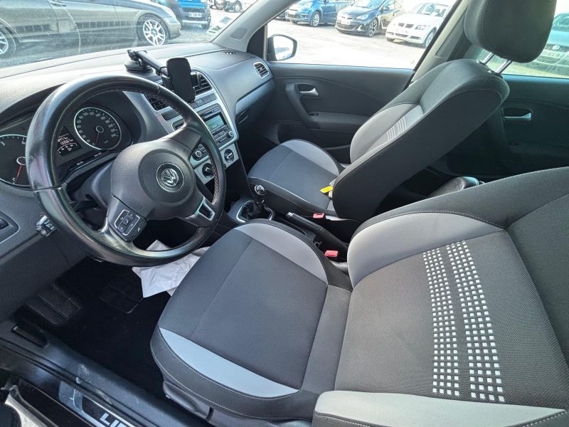 VOLKSWAGEN POLO 2014