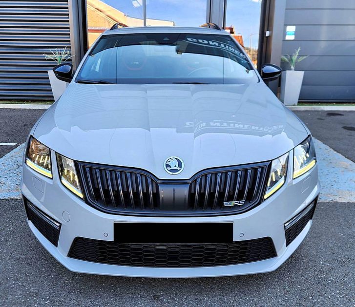 SKODA OCTAVIA 2.0 TSI 230 RS Combi*ALCANTARA*GPS*LED
