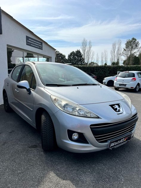 PEUGEOT 207 2010 1.4i 95CV / Moteur à Chaine / Sièges Chauffants
