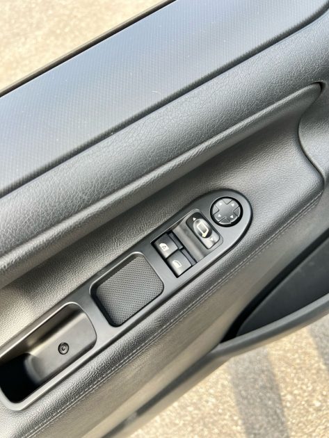 PEUGEOT 207 2010 1.4i 95CV / Moteur à Chaine / Sièges Chauffants