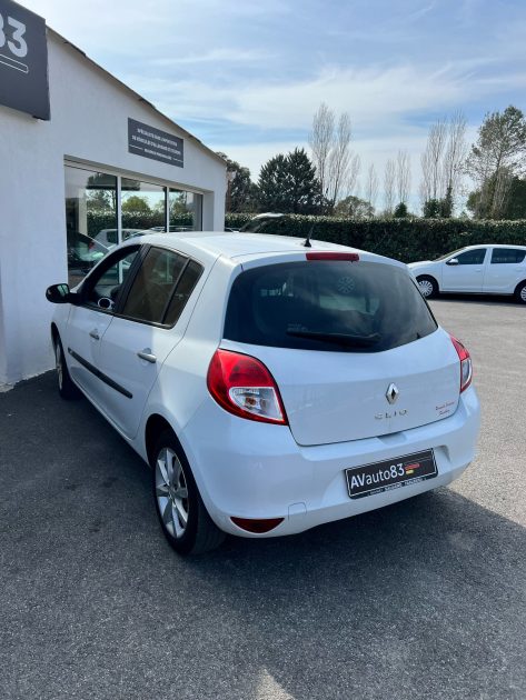 RENAULT CLIO 3 2010 1.2 LEV 75CV / Distribution Neuve / CT OK 