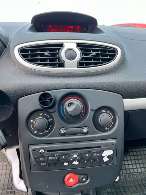 RENAULT CLIO 3 2010 1.2 LEV 75CV / Distribution Neuve / CT OK 