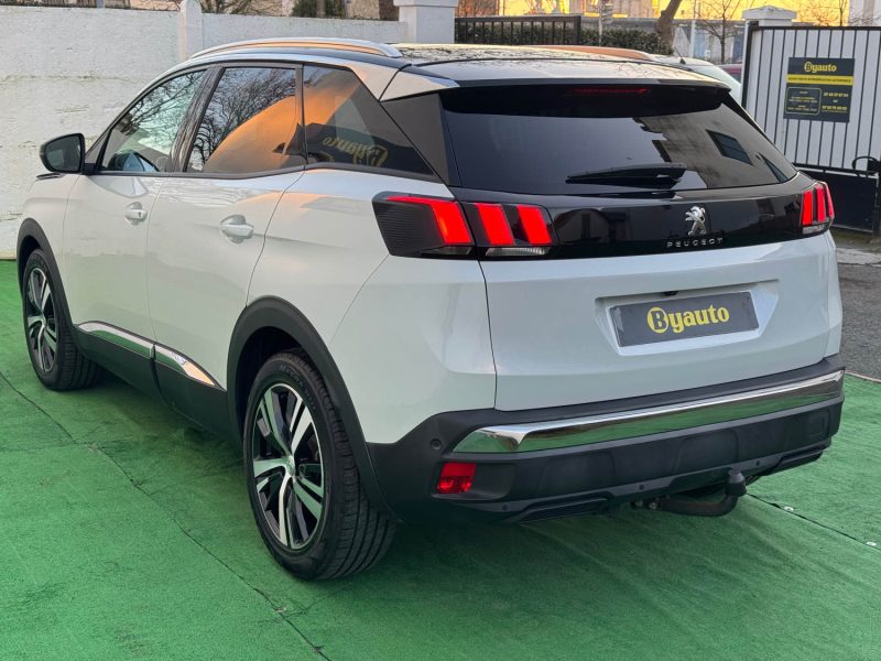 PEUGEOT 3008 2018