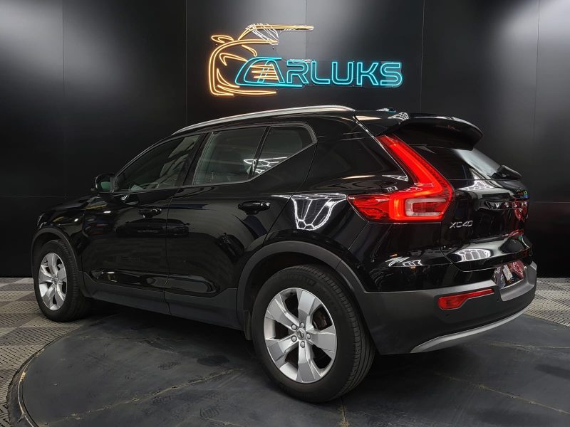 VOLVO XC40 D3 150cv Momentum Geartronic8