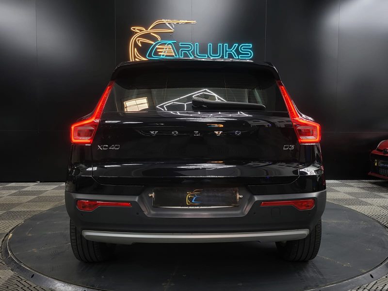 VOLVO XC40 D3 150cv Momentum Geartronic8