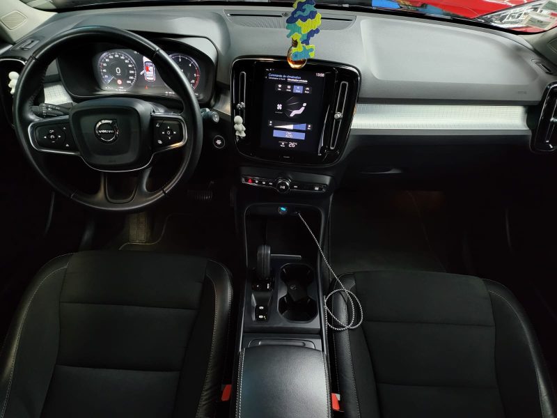 VOLVO XC40 D3 150cv Momentum Geartronic8