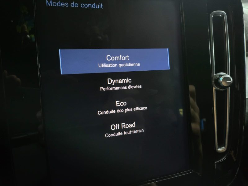 VOLVO XC40 D3 150cv Momentum Geartronic8