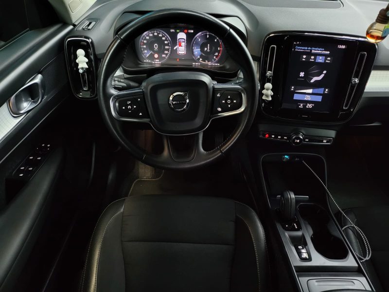 VOLVO XC40 D3 150cv Momentum Geartronic8