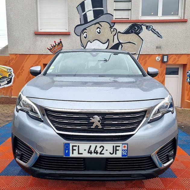 PEUGEOT 5008 2019