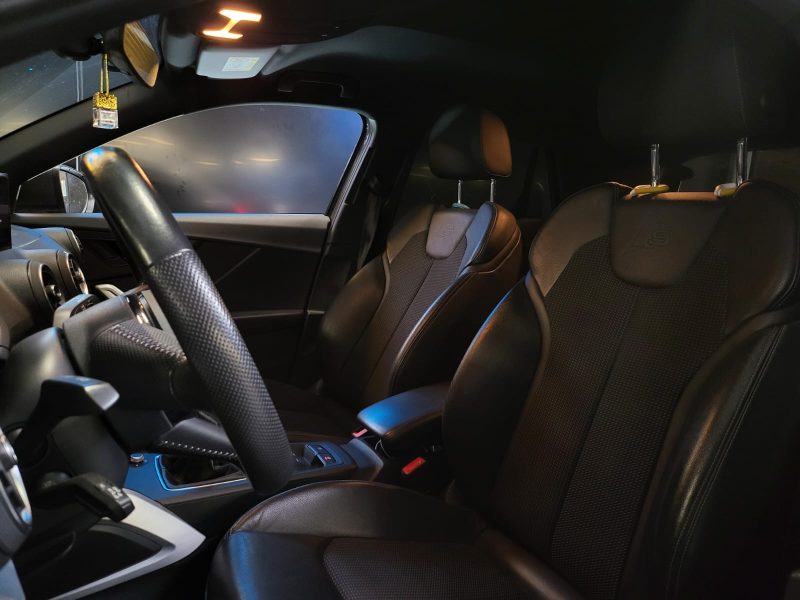 AUDI Q2 30 TDI 115cv S-LINE / SUIVI AUDI / 1ERE MAIN / CARPLAY / RADAR DE RECUL