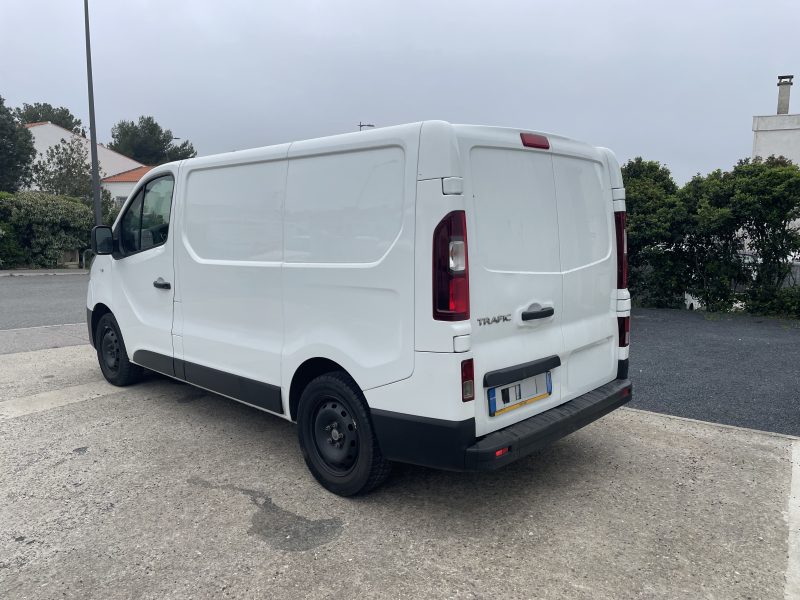 RENAULT TRAFIC 2.0 dCi 120CH L1H1 Work EDITION