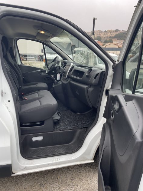 RENAULT TRAFIC 2.0 dCi 120CH L1H1 Work EDITION