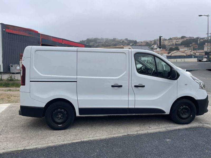 RENAULT TRAFIC 2.0 dCi 120CH L1H1 Work EDITION