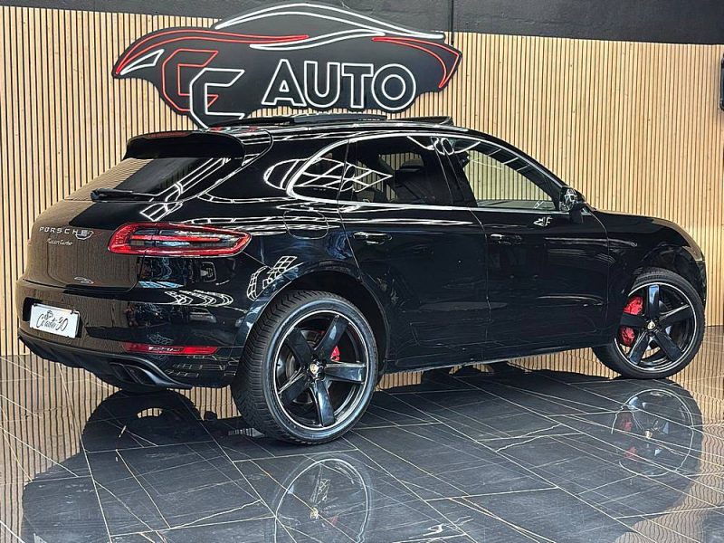 PORSCHE MACAN 2016