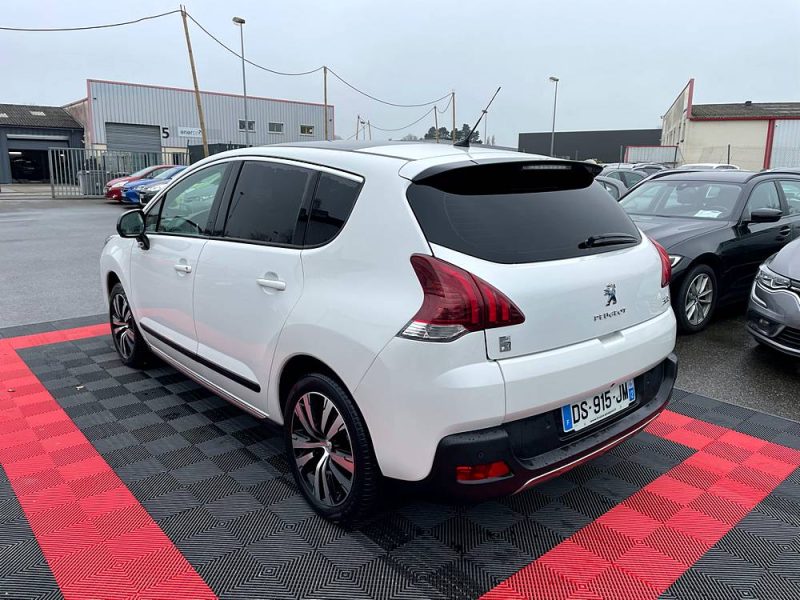 PEUGEOT 3008 2015