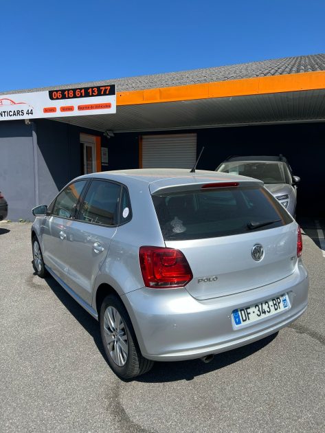 VOLKSWAGEN POLO  2014