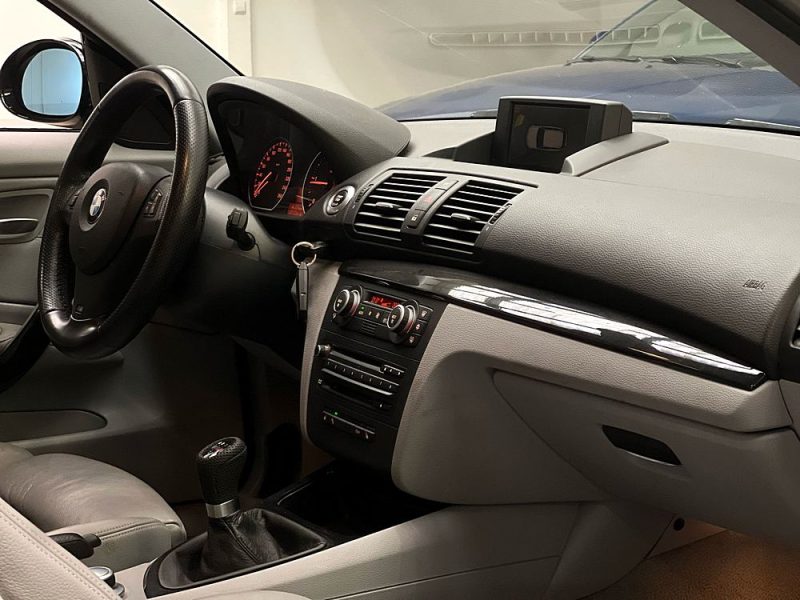 BMW SERIE 1 123D 204CH