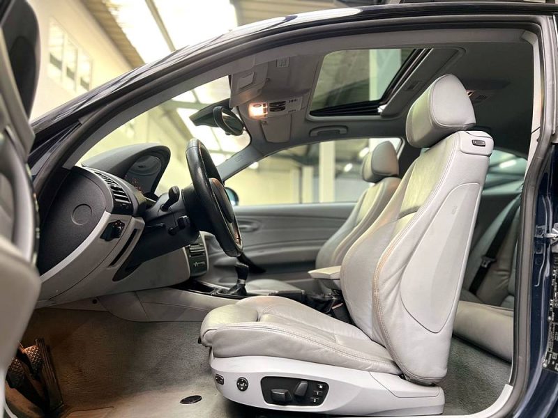 BMW SERIE 1 123D 204CH