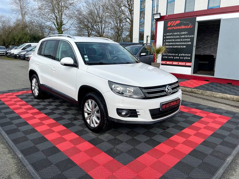 VOLKSWAGEN TIGUAN 2012