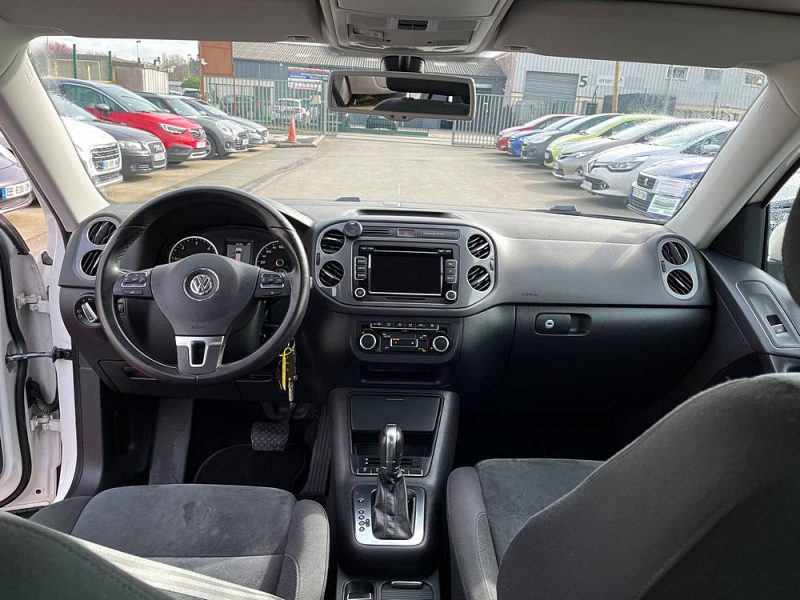 VOLKSWAGEN TIGUAN 2012