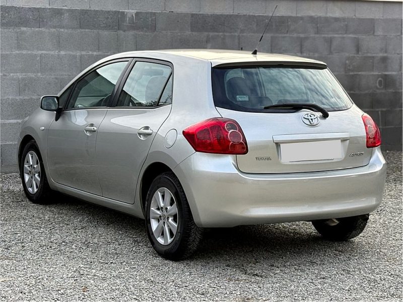 TOYOTA AURIS 2009