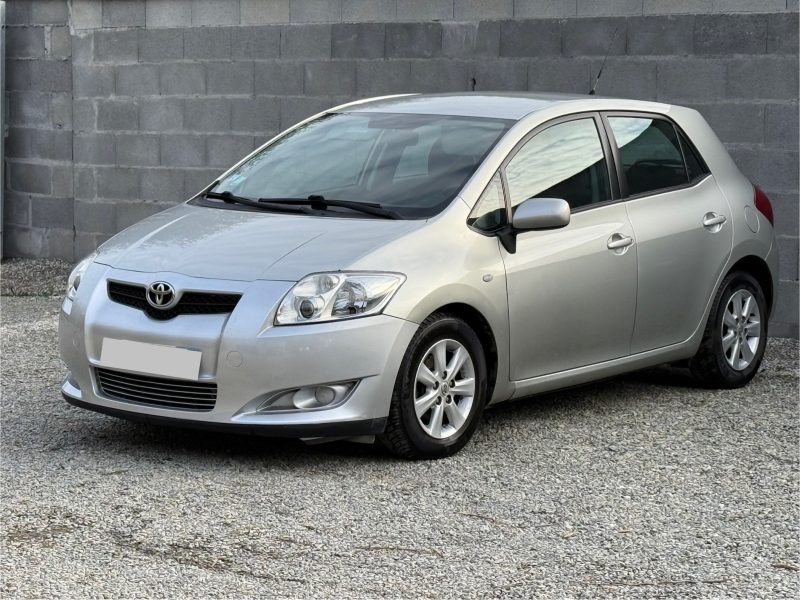 TOYOTA AURIS 2009