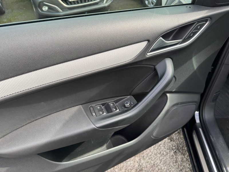 AUDI Q3 2.0 TDI 140ch S-LINE