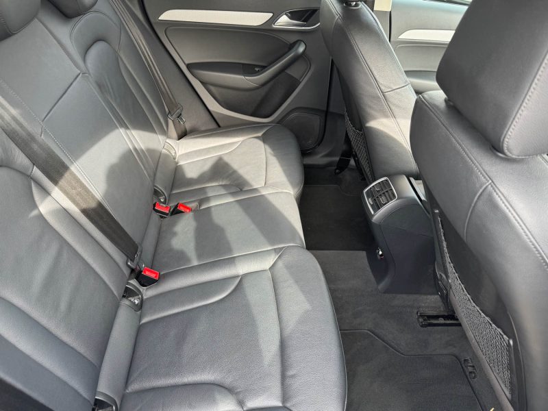 AUDI Q3 2.0 TDI 140ch S-LINE