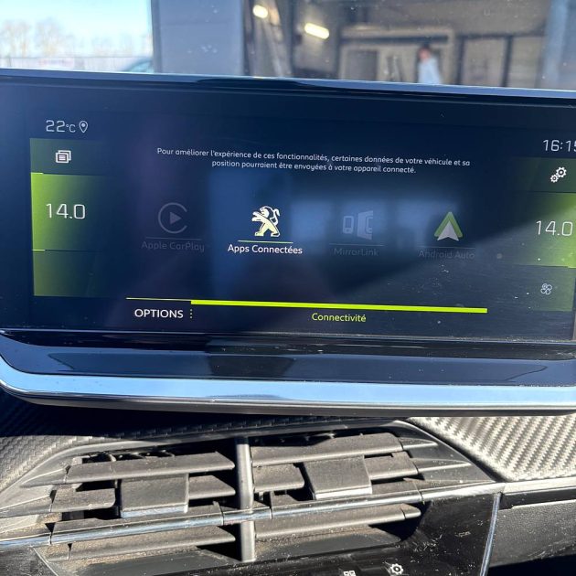 PEUGEOT 208 100 cv EAT8 GT LINE entretien Peugeot Garantie 12 mois