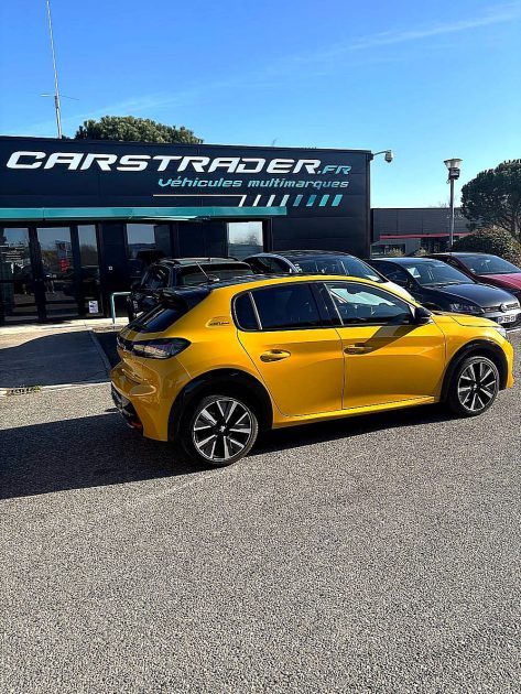 PEUGEOT 208 100 cv EAT8 GT LINE entretien Peugeot Garantie 12 mois