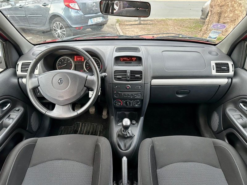 RENAULT CLIO 2012