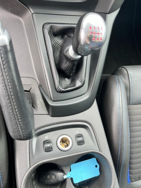 FORD FOCUS ST 2.0 250CV / Carnet Ford / CT OK / Révisée 