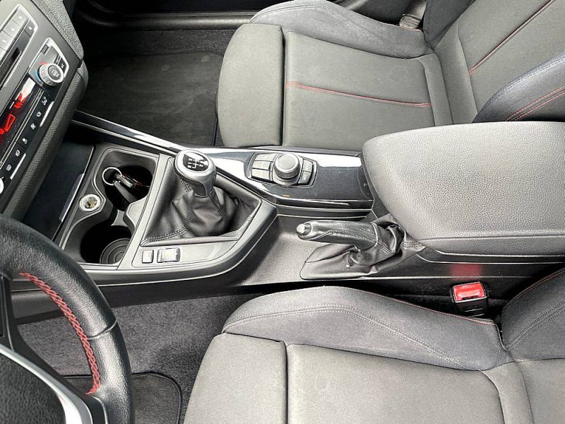 BMW (F20) 118D 143 M SPORT 5P 2013