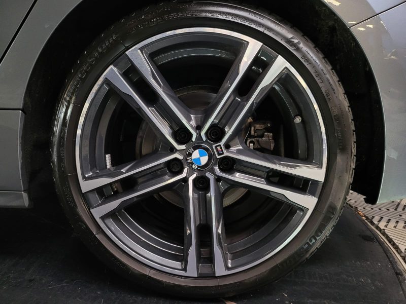 BMW SERIE 1 118i 136CV M SPORT / TOIT OUVRANT / APPLE CARPLAY / SIEGE ELECTRIQUE A MEMOIRE+CHAUFFANT