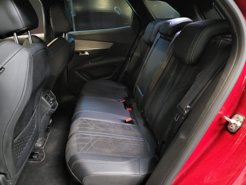 PEUGEOT 3008 1.5 BLUE HDI 130cv EAT8 GT / PREMIERE MAIN / SUIVI PEUGEOT / ATTELAGE / SIEGES MASSANTS