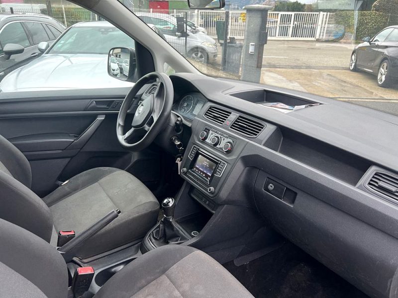VOLKSWAGEN CADDY  2017