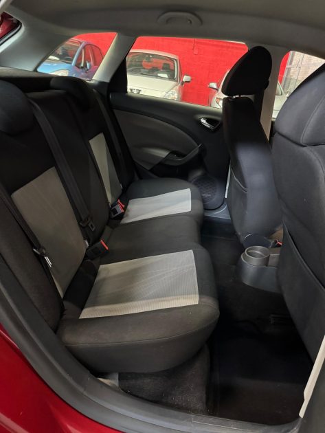 SEAT IBIZA ST  1.6 TDI 90 Techlight 