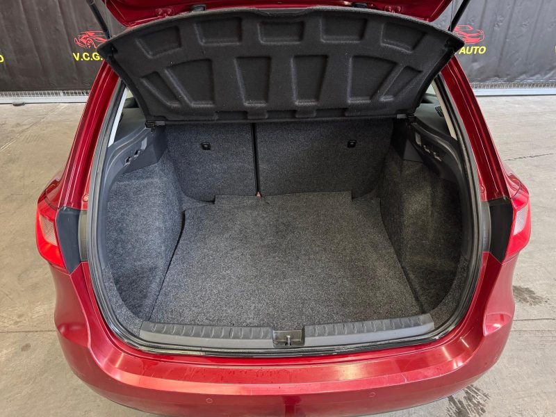 SEAT IBIZA ST  1.6 TDI 90 Techlight 