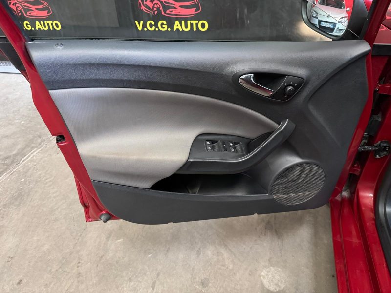 SEAT IBIZA ST  1.6 TDI 90 Techlight 