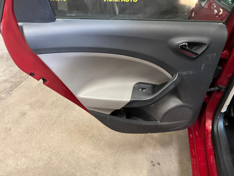 SEAT IBIZA ST  1.6 TDI 90 Techlight 