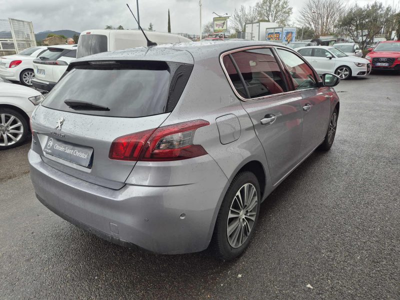 PEUGEOT 308 2021