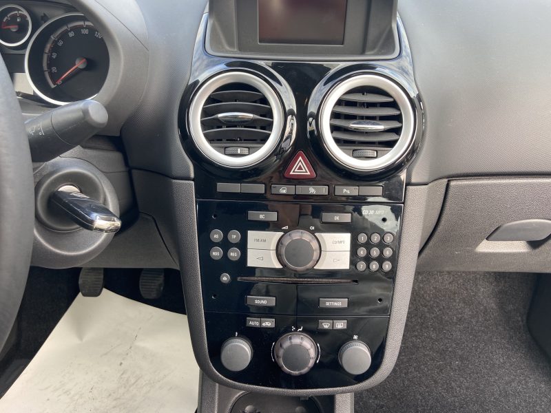 OPEL CORSA 1.4 100CV COSMO