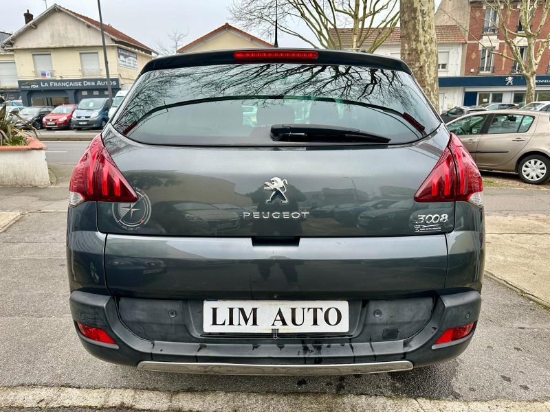PEUGEOT 3008 2015