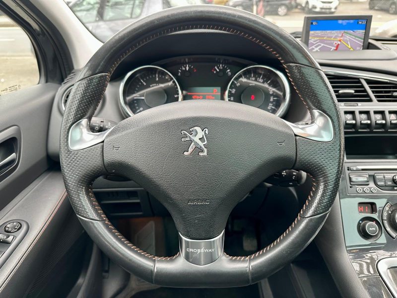 PEUGEOT 3008 2015