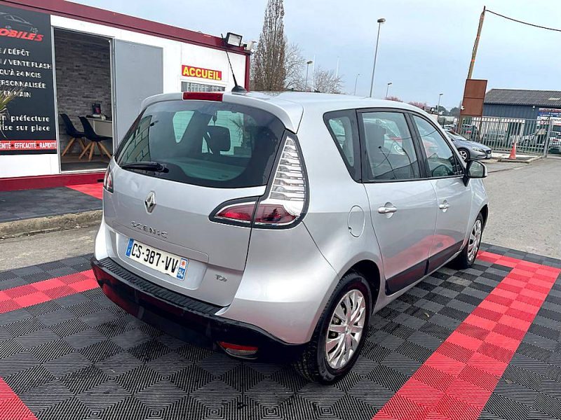 RENAULT MEGANE SCENIC 2013
