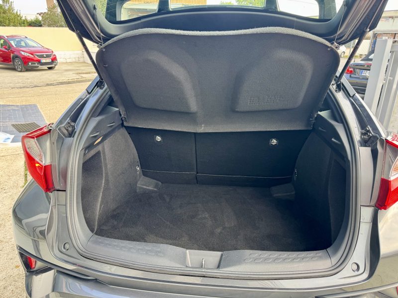 TOYOTA C-HR 1.8i Hybrid