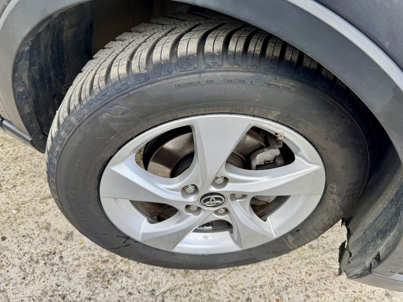 TOYOTA C-HR 1.8i Hybrid